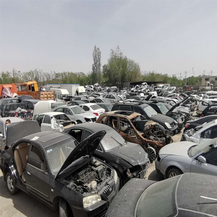 在阿泰勒凯迪拉克SRX报废车回收多少钱一吨车辆处理补贴