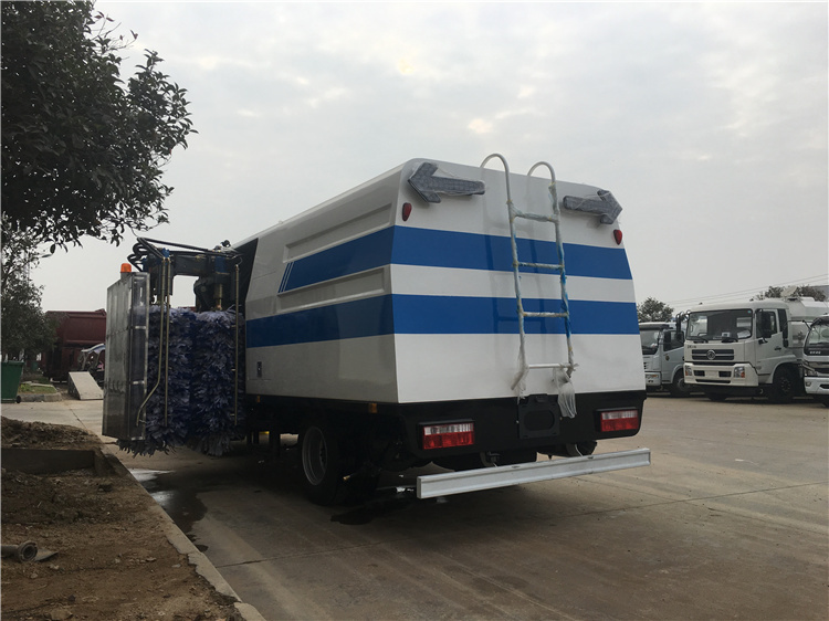 青島四方區小型掃路車批發代理