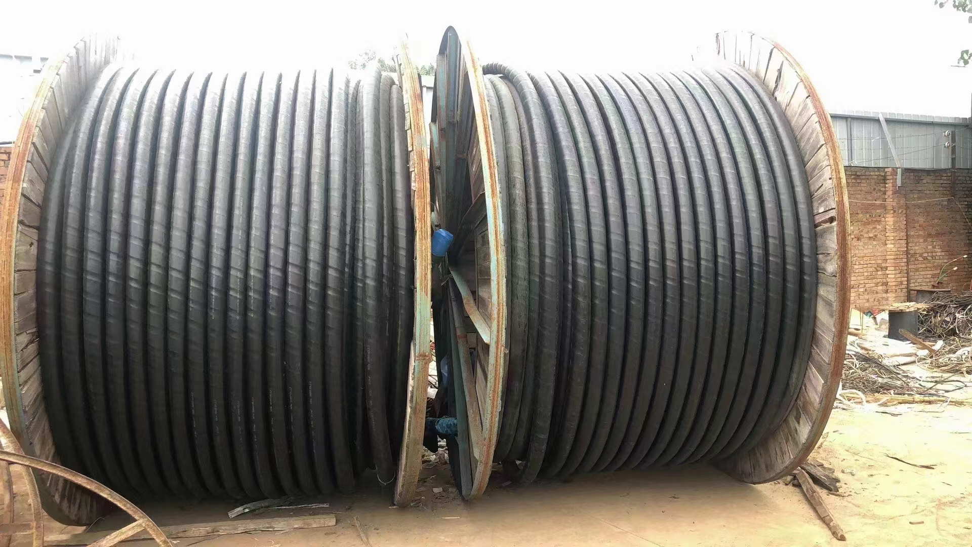 池州高压铜电缆回收,东莞大朗镇1200高压电缆回收现场交易