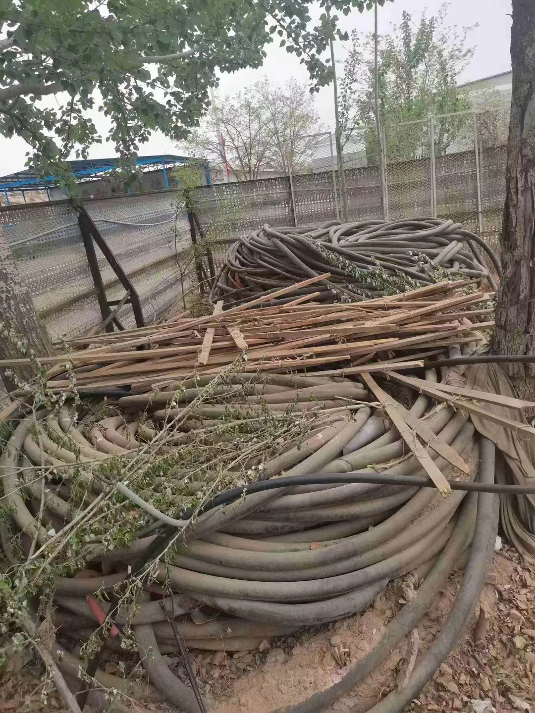 南宁电缆回收南宁回收废旧电缆(好消息)电缆回收厂家