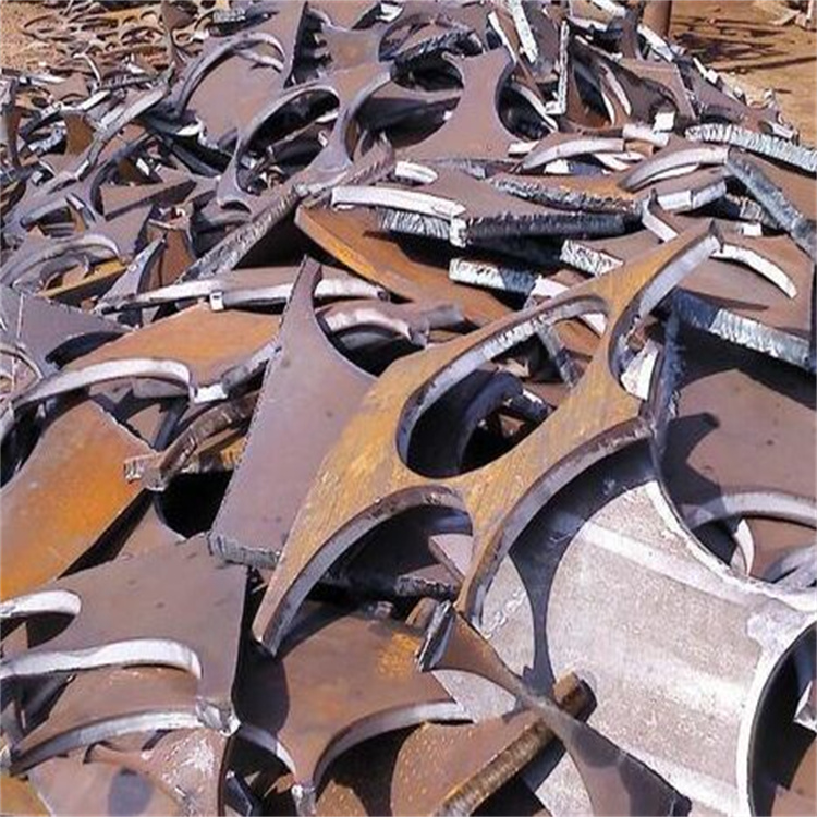 废铁边角料回收多少一公斤-废铁边料当场支付